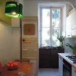 公寓 Charming House With Private Dock On *
