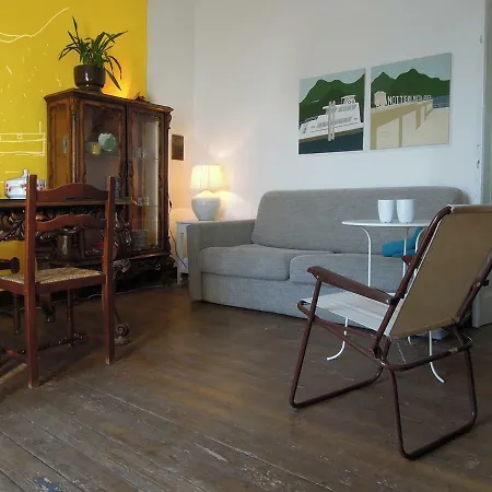 公寓 Charming House With Private Dock On 阿尔杰尼奥